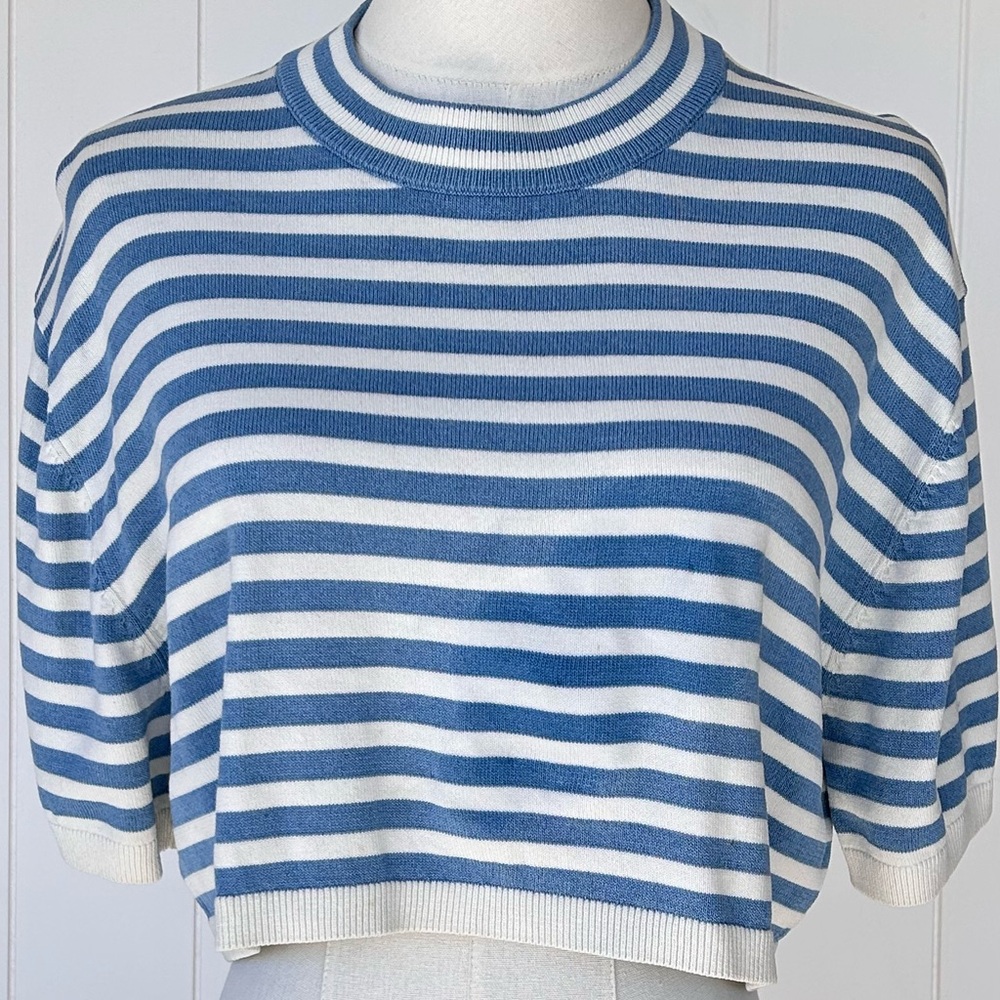 Zara‎ Brand Women’s Lightweight Cropped Knit Top Short Sleeves Size Medium